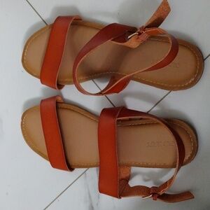 Old Navy Shoes SIZE 10